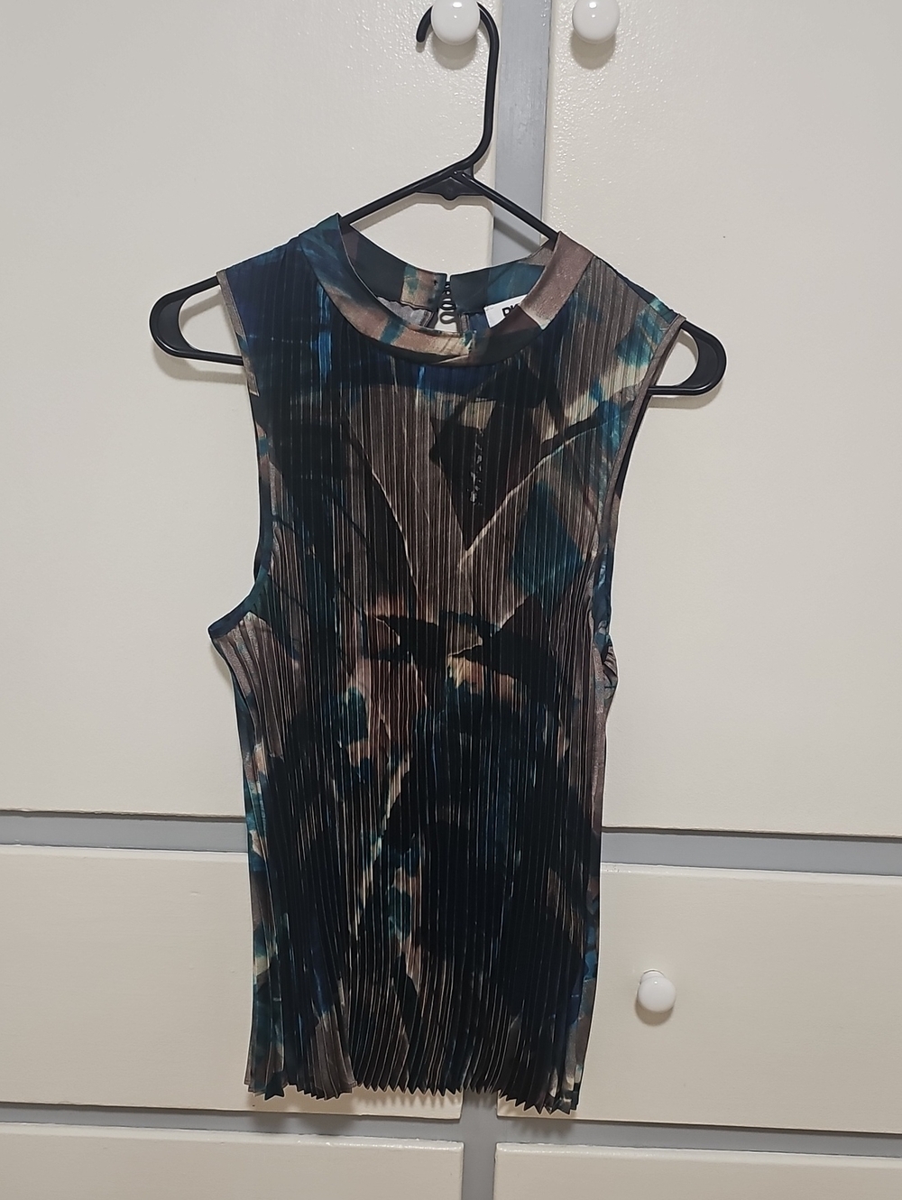 DKNY Pleated Sleeveless Shell Top - Blue, Black, Brown